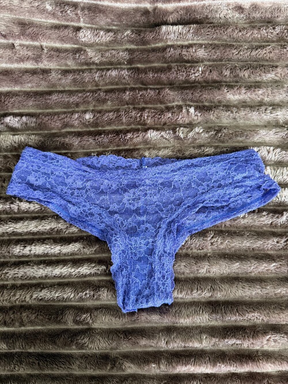 Vibrant sheer lace cheeky panties, size S